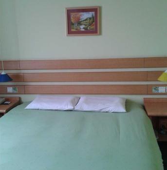 Home Inn Chongming Island West Road - Tsingtao Qingdao Extérieur photo